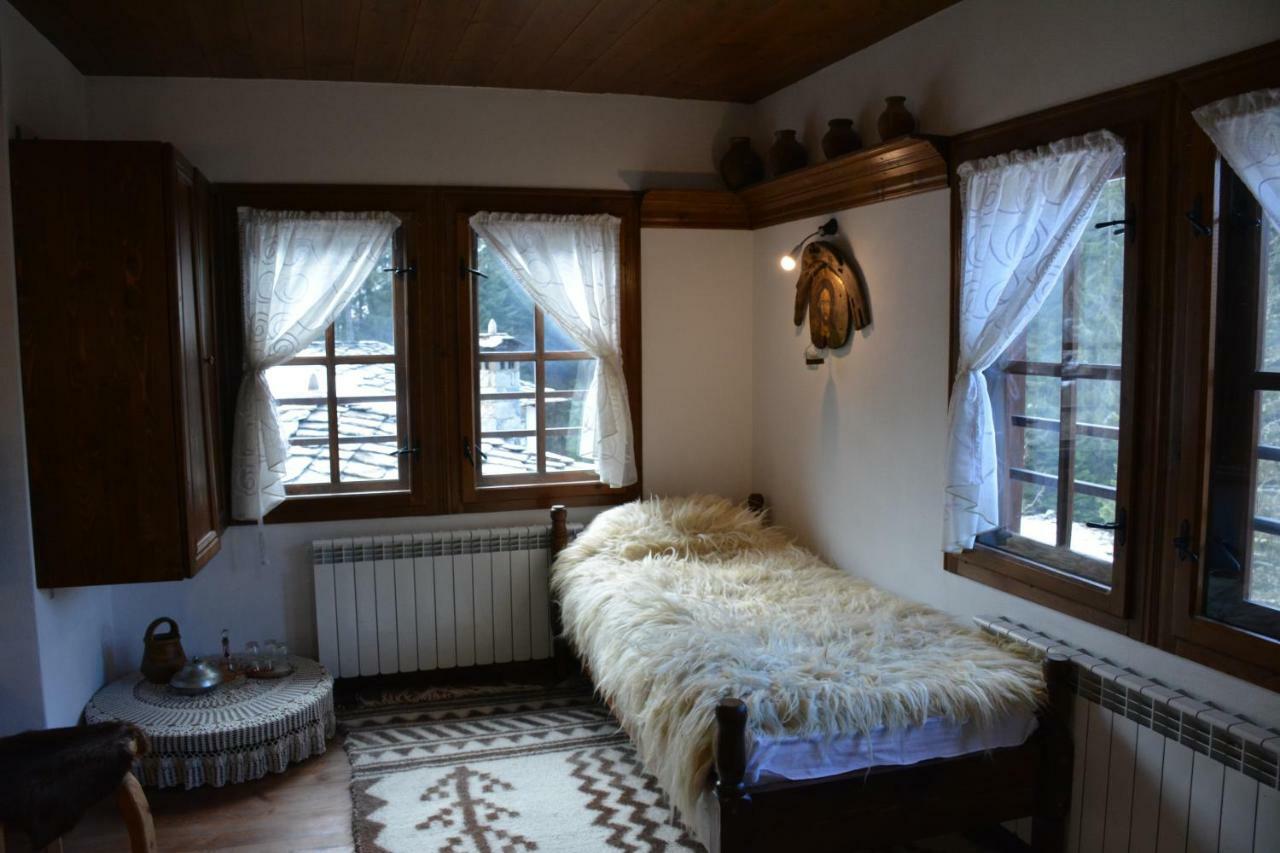 Къща За Гости Гайтана Shiroka Lŭka Dış mekan fotoğraf